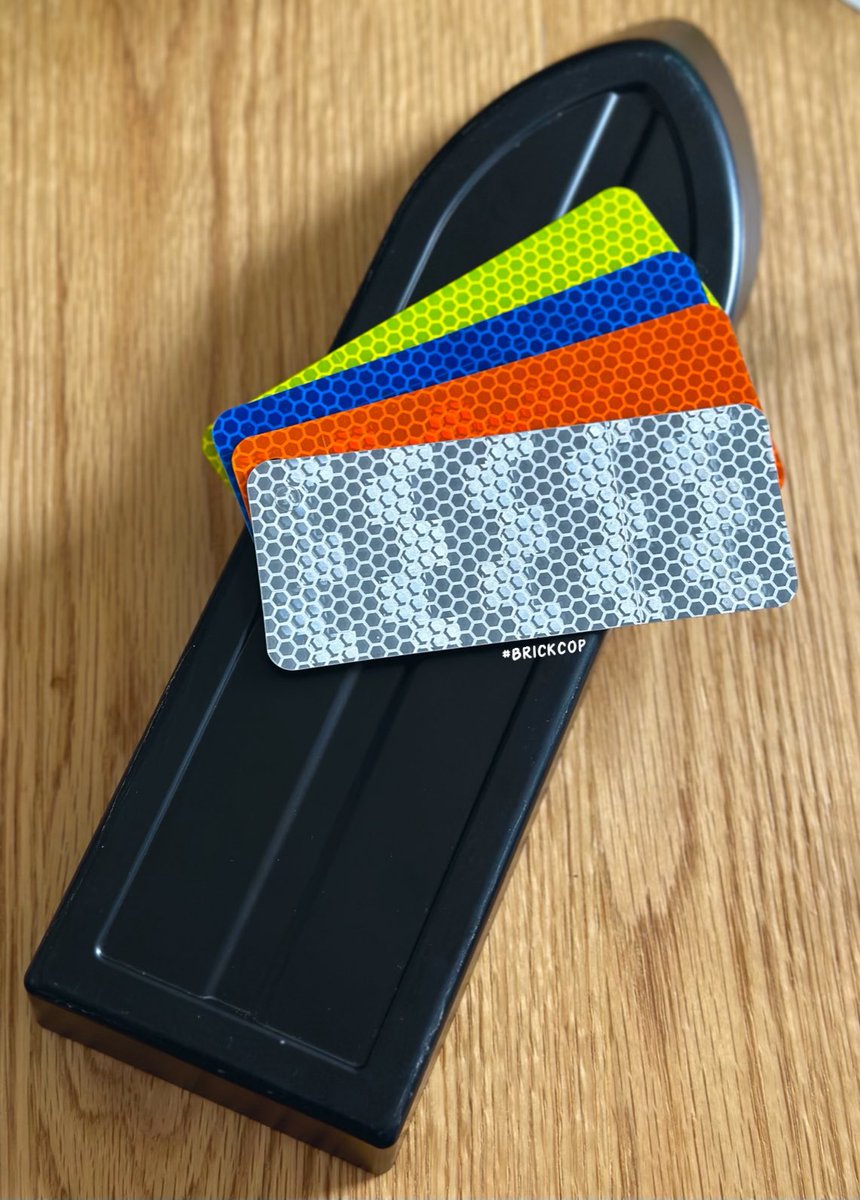 Brick_Cop's tweet photo. Sometimes you just gotta build and customise.

Thank you @LakesideFilmsLF for the supplies! 😍💯🚨

Time to turn an ordinary #Lego #PoliceBoat⛴️ into an @MPSonthewater one! 😉⛴️🚨

This is gonna take a while but I think it’s gonna look ace… Fingers crossed!🤞🏻#ThinBlueLine ⛴️💯🚨 https://t.co/30DX4QGW35
