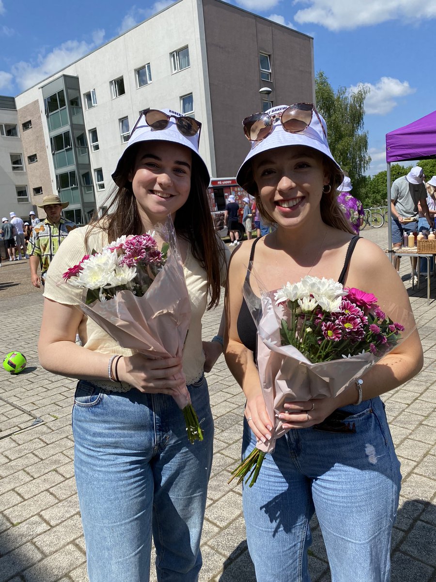 What a BRILLIANT Bakewell Day 2023! So proud of the Committee esp the Social Secs for all their hard work organising! Inflatables ☑️ bbq ☑️ ice-cream van ☑️ cocktails ☑️ DJ ☑️ Fun ☑️ ☑️ ☑️ <a href="/lborouniversity/">Loughborough University</a> <a href="/Robert_Bakewell/">Robert Bakewell Hall</a>