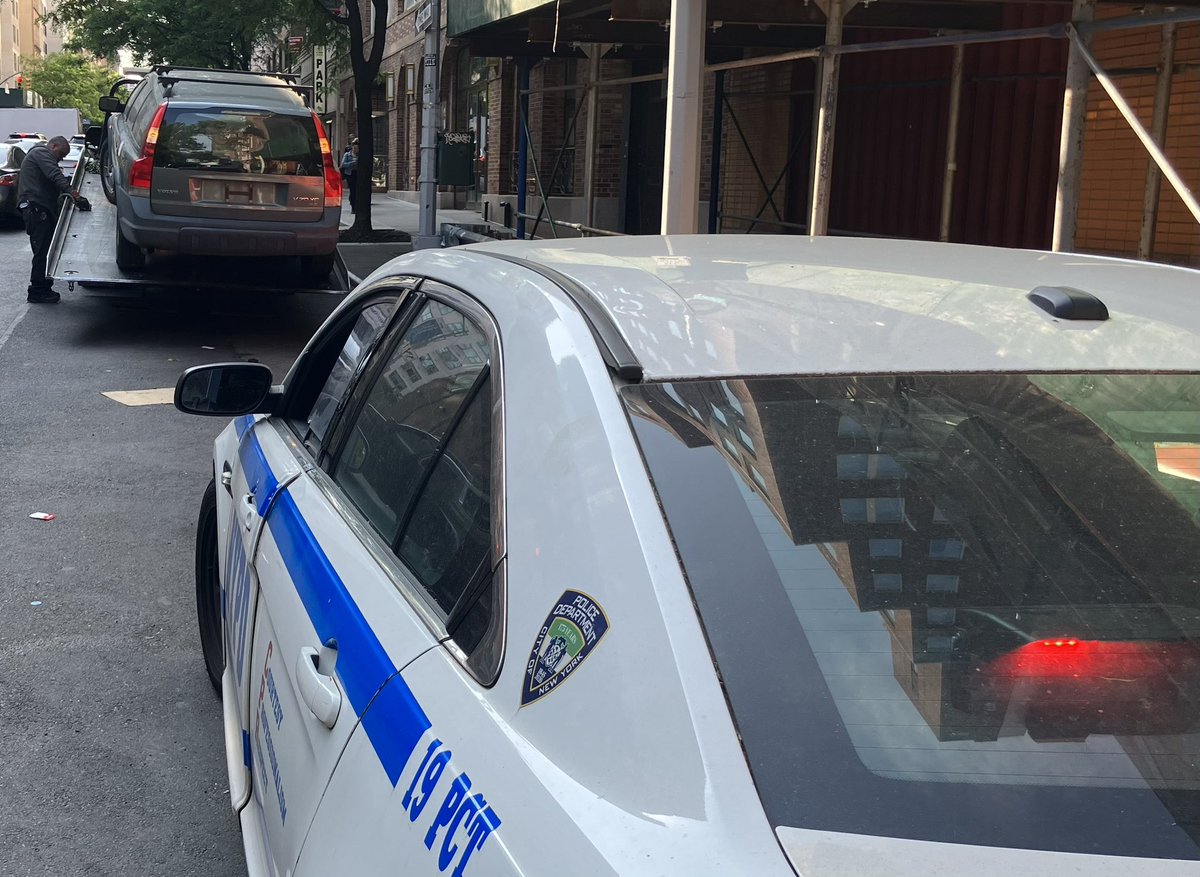NYPD 19th Precinct on Twitter "𝘽𝙮𝙚, 𝘽𝙮𝙚, 𝘽𝙮𝙚! ️ Illegally parked car