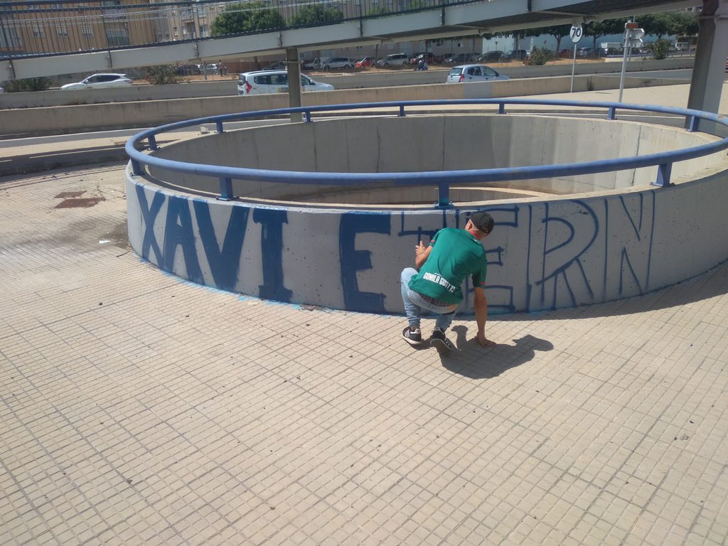 ATBFanatiks's tweet photo. Comença'm la prèvia i tu, Xavi, no podies fallar

#AjuntamentPalma la memòria dels caiguts no es borra! https://t.co/oZrlBBeTmC