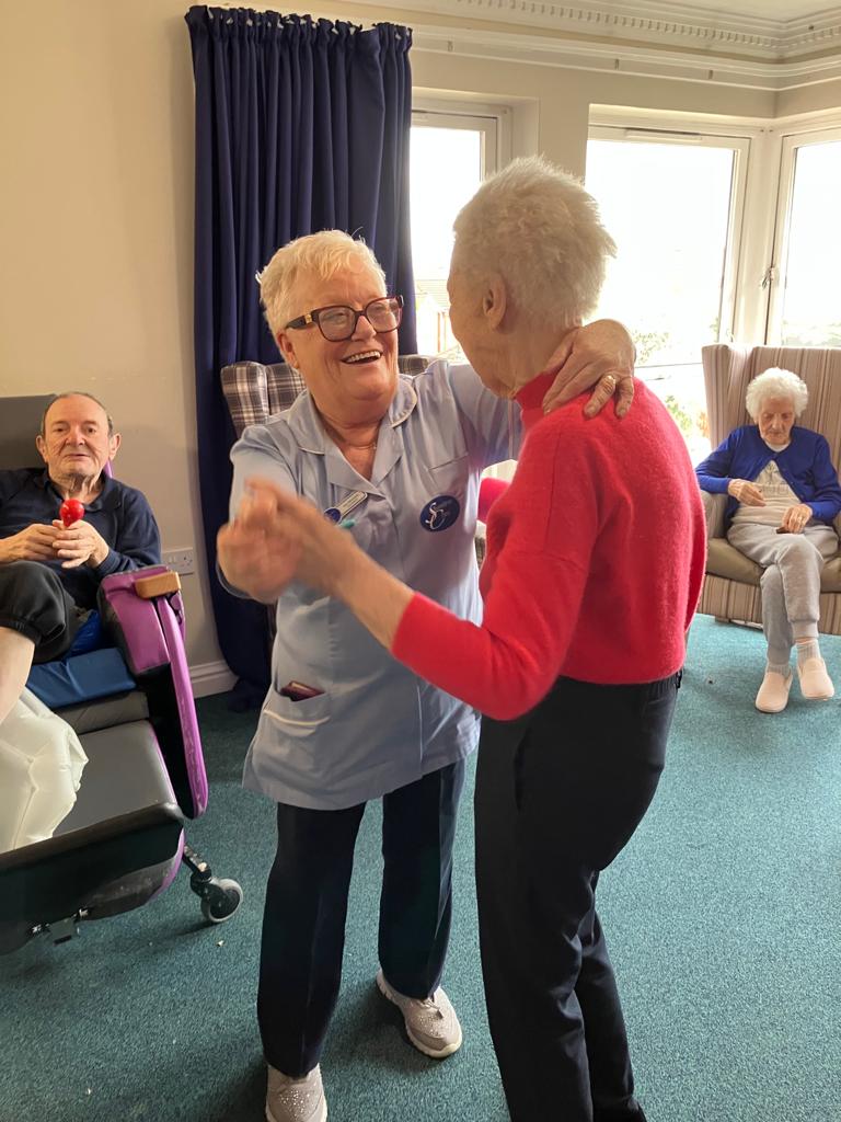 Bailieston having a sing and a dance 💃💃