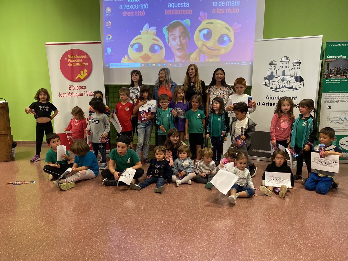 biblioartesa's tweet photo. La Supernit a les biblioteques, tot un èxit #lasupernit @bibliotequeslle @bibliotequescat @SomSX3 https://t.co/VefkRmtmOK