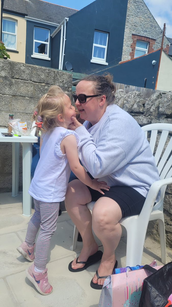 BiggHayley's tweet photo. Besties 4th birthday. Auntie Maymee loves you so much Codd Cake ❤❤❤❤ https://t.co/w6lumzee6Q