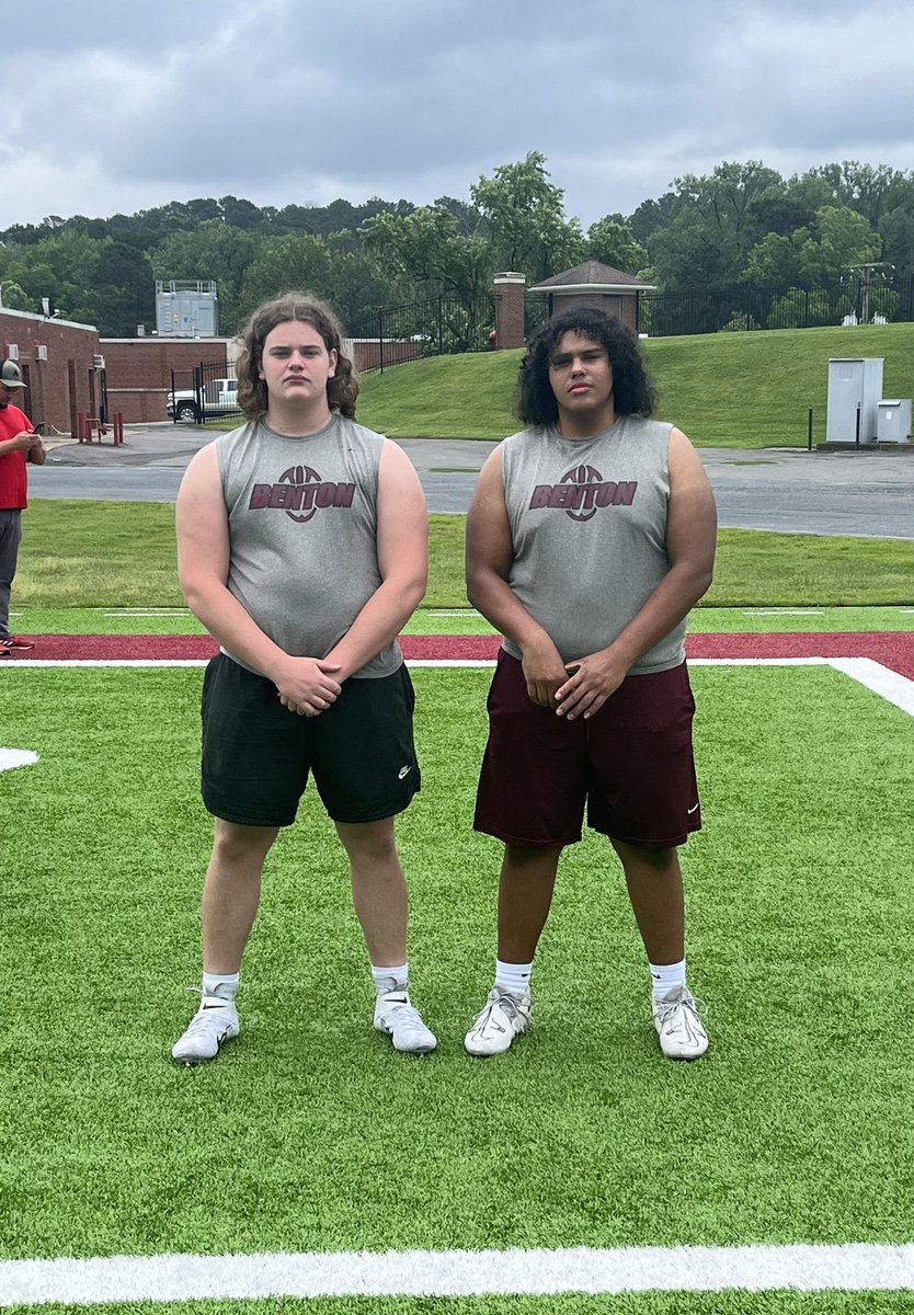 Ready to get this camp going and represent Benton Football!
#EAT
#CodeRed 
<a href="/JoseOrtiz_69/">Jose Ortiz</a> <a href="/ReddiesCoachMax/">Scott Maxfield</a> @CoachJtolleson <a href="/coachofpdc/">Brad Harris</a> <a href="/JasGentry/">Jason Gentry</a>