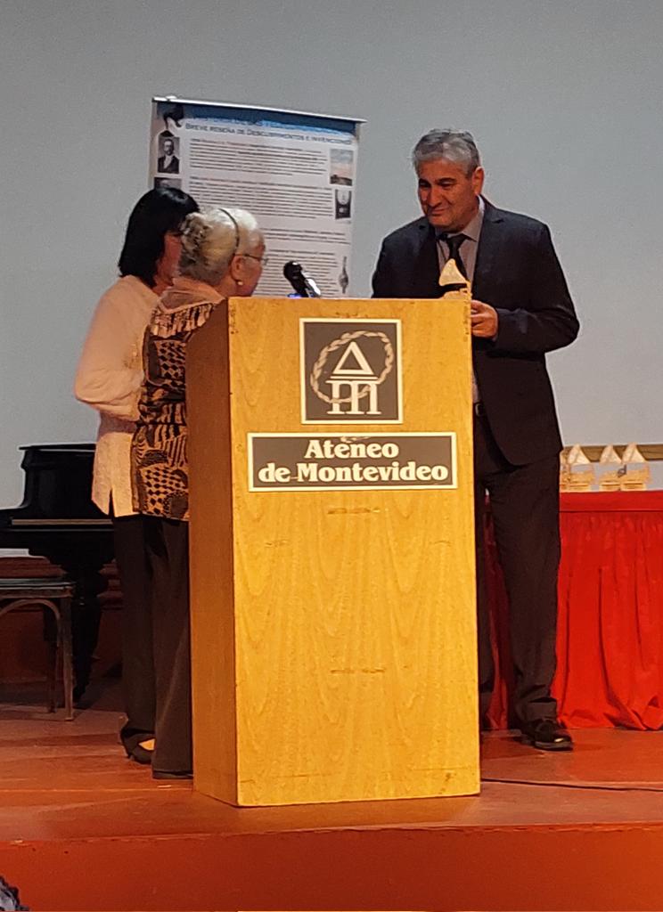 cx4ae's tweet photo. Premio CX2023 Muchas gracias por la distincion recibida. https://t.co/ijEuqUUR62