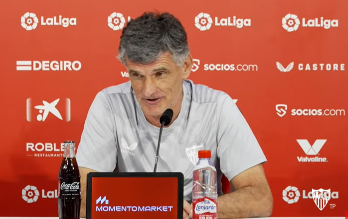 Tucomunio's tweet photo. #Comunio #Futmondo #Biwenger #Fantasy #Mister:
Mendilibar, sobre Tecatito, Joaquín, En Nesyri, su once y el Betis.
https://t.co/MxzmmqeAeD

           El técnico del Sevilla, José Luis Mendilibar, ha atendido este sábado por la tarde a los medios de comunicación presentes ... https://t.co/VviUFxXoFz