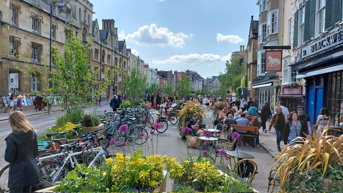 Coalition for Healthy Streets and Active Travel (@cohsatoxon) on Twitter photo #BroadStreet #Oxford really wonderful today! And so many people enjoying it.
Hard to believe a year ago, this view would have been 20 parked cars, and 3 others circling, looking for a space.
#ThePedestrianPound <a href="/livingstreets/">Living Streets</a> #BroadStreet #Oxford really wonderful today! And so many people enjoying it.
Hard to believe a year ago, this view would have been 20 parked cars, and 3 others circling, looking for a space.
#ThePedestrianPound <a href="/livingstreets/">Living Streets</a>