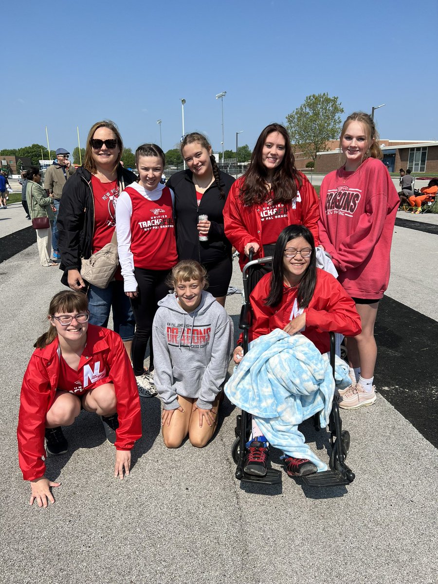 NPHSDragons's tweet photo. Unified Track Sectional: It’s a beautiful morning here at Franklin Central for the Unified Track Sectional!  Everyone is excited and ready to go! https://t.co/mSJuW2zv2t