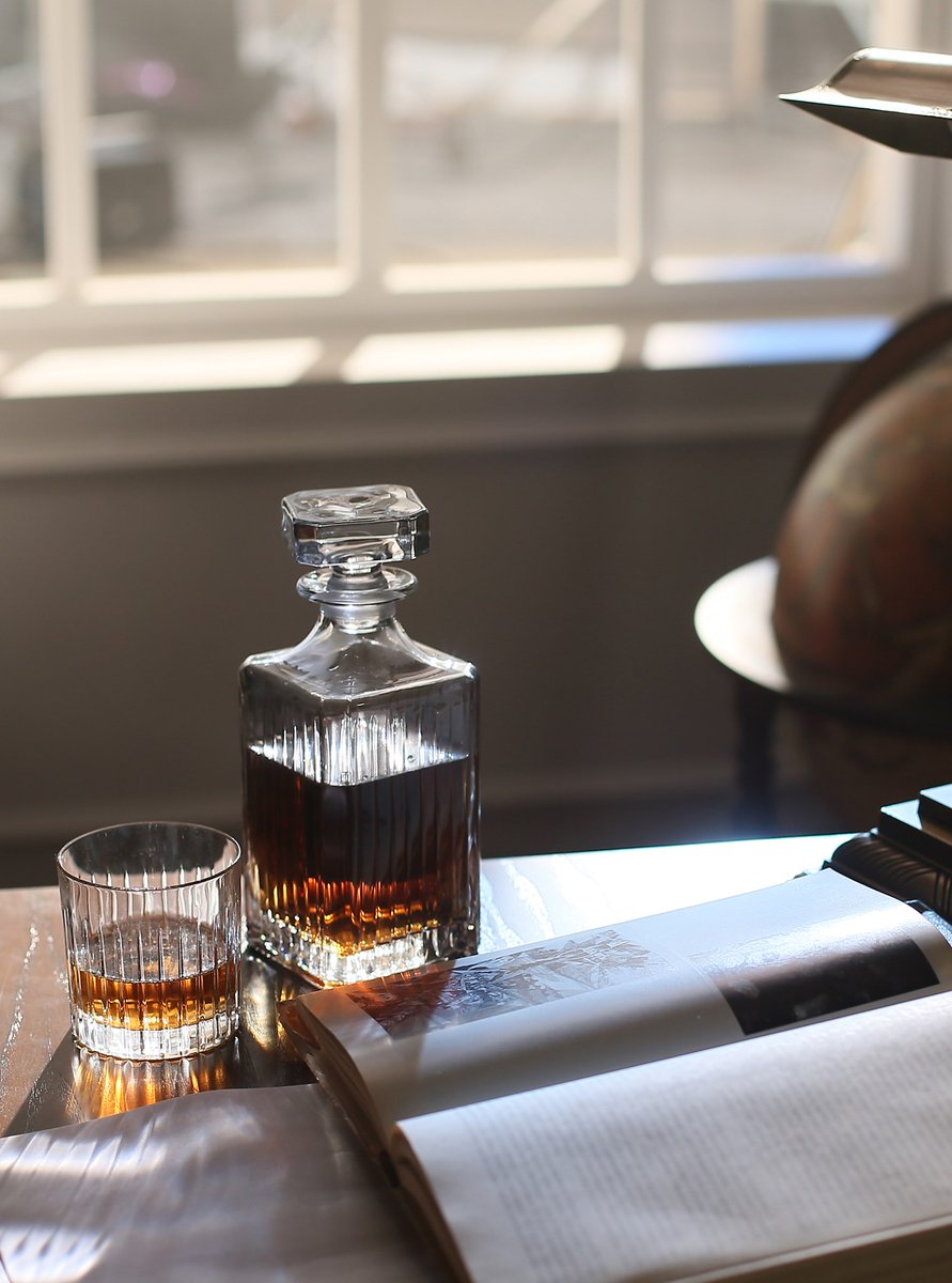 It’s World Whisky Day! 🥃

If you have found yourself raising your glass today, join us for a scenic and enlightening whisky trail through Scotland: bit.ly/NMHWhisky

#WorldWhiskyDay