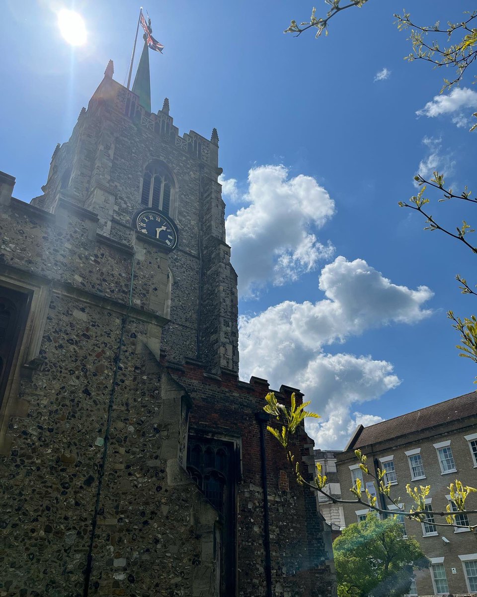 communik8ion's tweet photo. Fantastic to be with the lovely peeps from @KintsugiHope today at their #gogently conf in the beautiful Cheltenham cathedral. As always a real privilege to meet and be inspired some amazing people https://t.co/R19f7dMVNo