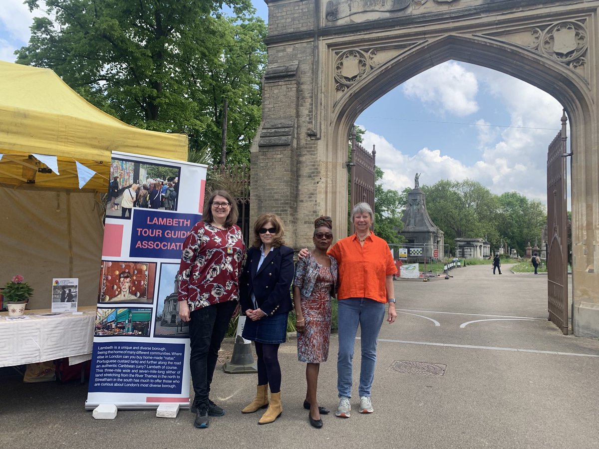 GuidesLambeth's tweet photo. Superb open day at West Norwood Cemetery it had everything! Clay Workshops, Stone Carving and guided walks. Thank you ChooSE27 it was awesome! #art project#westnorwood# https://t.co/eUQ0fujUXB