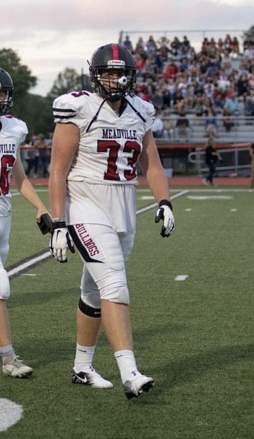 nwpfca's tweet photo. Another commit from the Mighty Bulldogs of Meadville High School @MdvlFootball for Team North and the 2023 #D10AllStarShowcase! 1st Team All-Region OL/DL Ruric Douglas, sponsored by Big Foo’s BBQ #GoNorth https://t.co/kg67CIAiyU