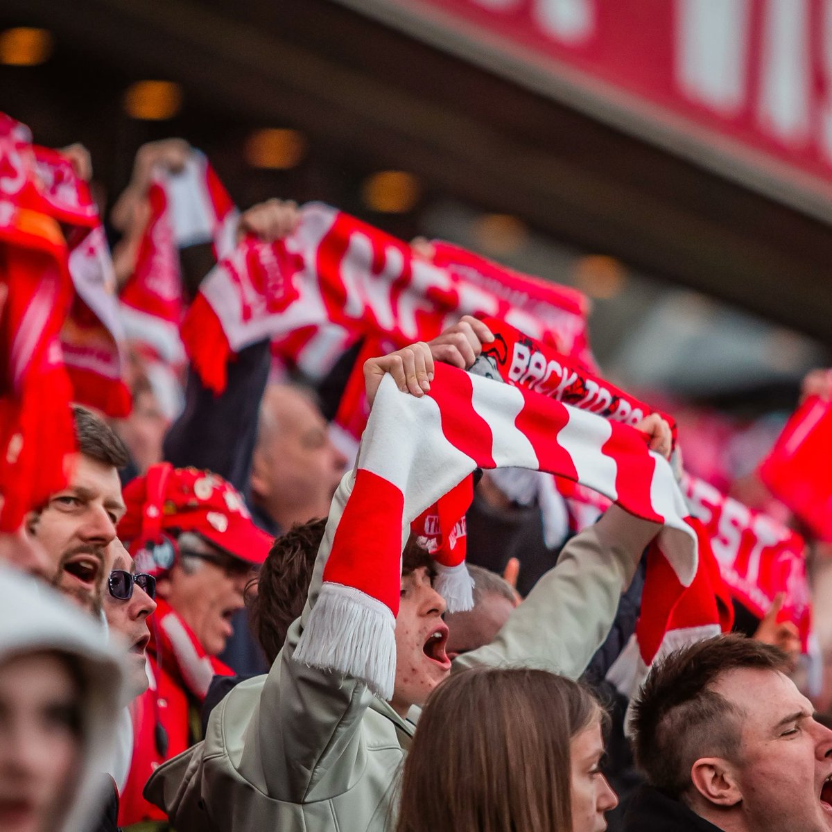 falling-sky-tehvrs-on-twitter-rt-unrefugeesuk-city-ground-oh