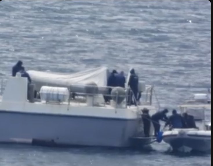 daboomboomer's tweet photo. Greece says it doesn’t ditch migrants at sea. It was caught in the act. Coast Guard took families including children to sea and abandoned them in rafts. https://t.co/QiFNffP3wa https://t.co/k0fYcXVtnh