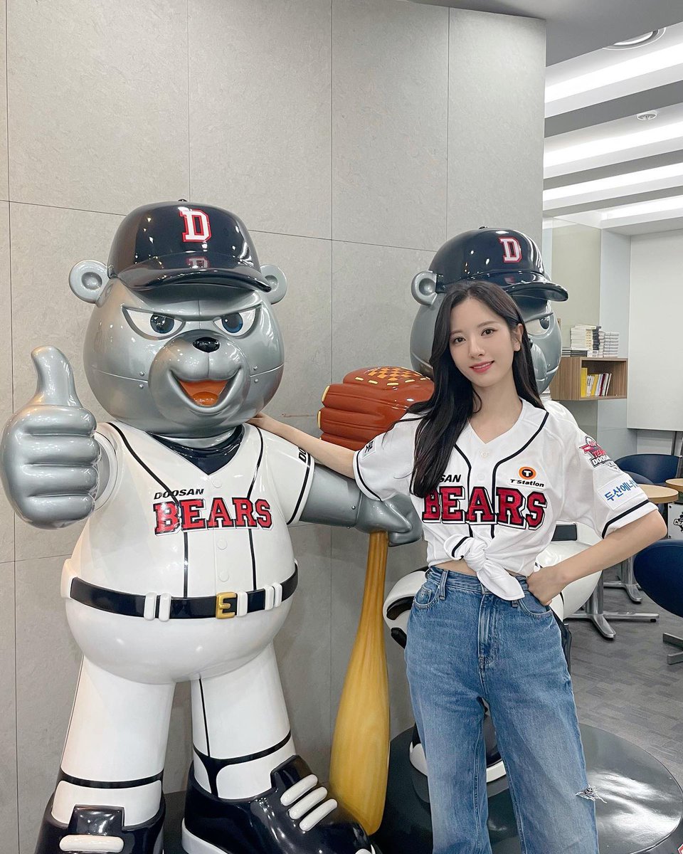 timetobona819's tweet photo. 220521 #보나 인스타그램
승요🧚🏻‍♀️ https://t.co/FeLXrDL6sf