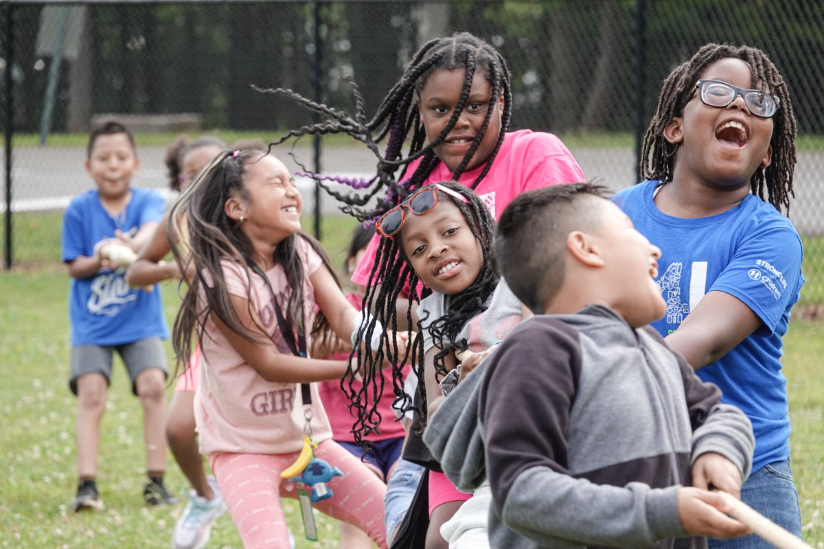 SawyerRoad's tweet photo. Our 3rd - 5th Graders brought that high level of energy on their Friday Day!

@MariettaCitySch  #reachforthestars https://t.co/amiRIcqWyO