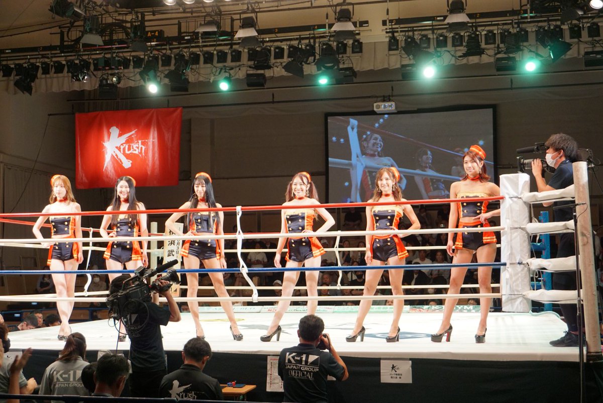 tworutworu2's tweet photo. ホント久しぶりに後楽園ホールへ。
ABEMAでは味わえない熱気を感じてきました。
そして、やっぱりガールズは好きなので、恒例の物販購入🥰
知ってる娘には言ったけど、今年度はあと何回も行く!と宣言した今日一日でした😂笑
#krush149
#皆さんも是非 https://t.co/thiP7SyEPa
