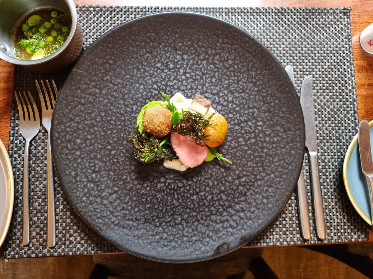 Purslane_1's tweet photo. North Ronaldsay mutton roast loin, braised leg bonbon, confit mutton and potato terrine, goats curd, samphire, peas a la francaise, pomme soufflé, pea and broad bean with a lamb and anchovy jus #purslanerestaurant #edinburgh #macduff https://t.co/DRVidZPsZl