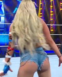 emily70000000's tweet image. Look at my cake