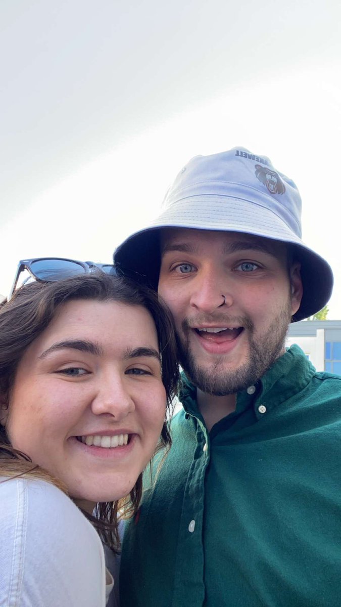 Wonderful day back in my old Hall <a href="/Robert_Bakewell/">Robert Bakewell Hall</a> 🐻❤️🖤

Incredible Bakewell day as always!

Congratulations to the committee showing us why halls are staple to the Lboro experience!

Ft- 3 years of Hall Chairs and a wonderful warden <a href="/DrKKalawsky/">DrKatrynaKalawsky🌻</a> 🥳