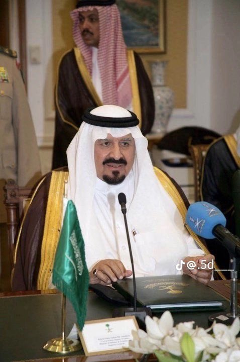 Abdllelah1's tweet photo. #سلطان_بن_عبدالعزيز 

اللهم يمّن كتابه 
و هوّن حسابه ، 
ولين ترابه و ثبت أقدامه . . 
اللهم طيب ثراه ، 
و اكرم مثواه ، 
واجعل الفردوس من الجنه مستقره و داره و قراره . . 
اللہم نور مرقده 
وعطر مشهده
وطيب مضجعه ..
وجميع موتى المسلمين .. https://t.co/weKyN4Sx0x