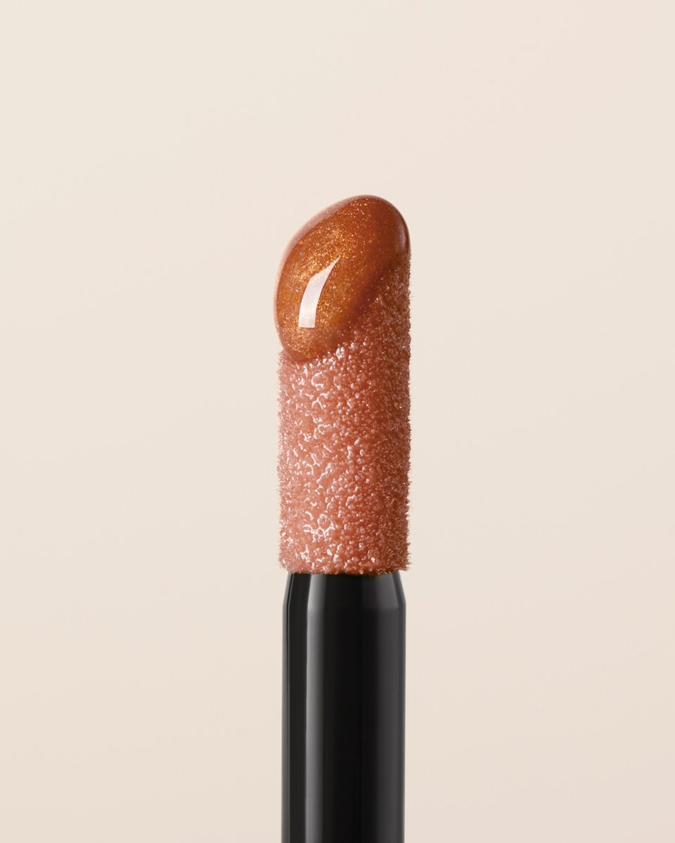 It’s giving grandma’s butterscotch but make it fashion. It’s giving Coffee flavored Nips in nana’s purse but make it Harlem.

Lip Treatment Oil shade 5/17 is ready for summer.