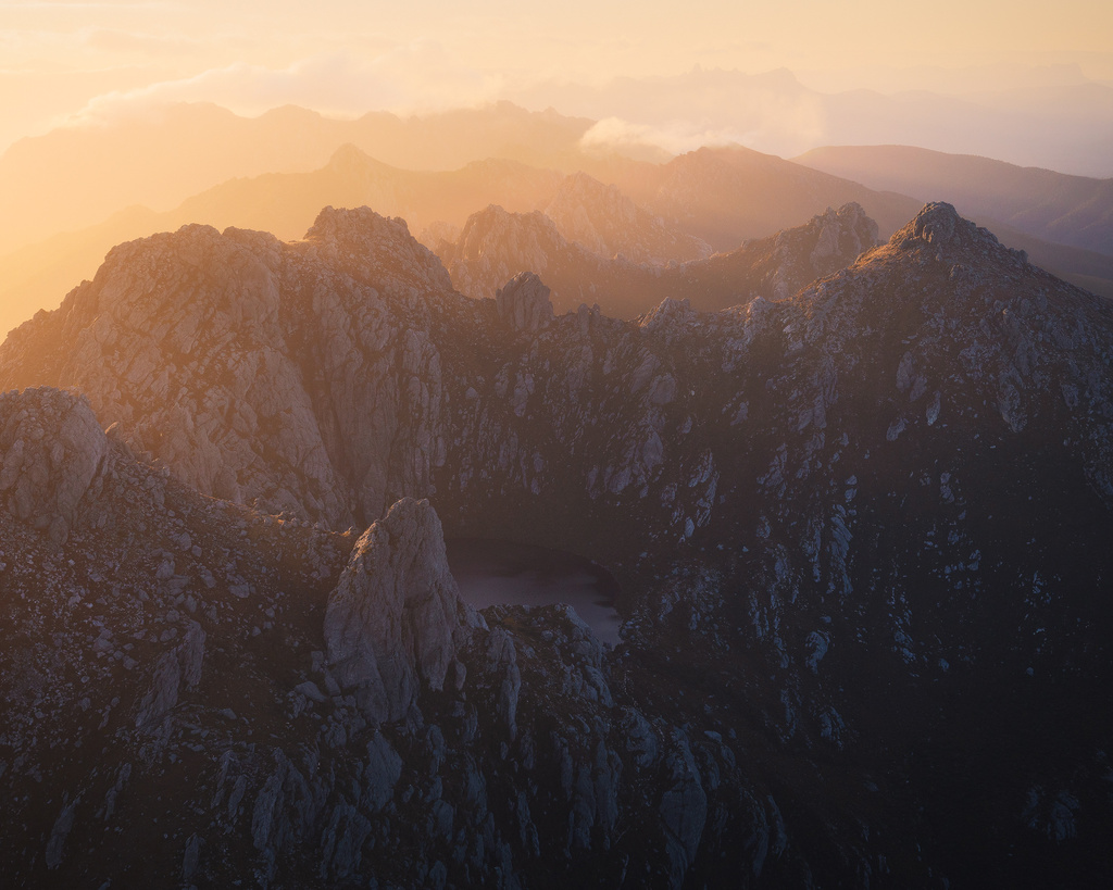 MovieNight_apps's tweet photo. First light over Australia’s remote mountain range, Tasmania [OC] [2000x1600] via https://t.co/JS3MurmRkK 
#photography
#photooftheday
#hiking
#love
#mountains
#photo
#picoftheday
#nature
#fashion
#beautiful
#instaphoto
#photoshoot
#photographer
#portraitphotography
#landscapep… https://t.co/lsBzvNBGTj