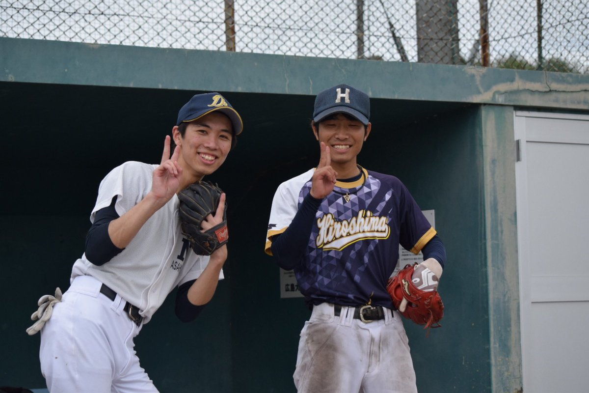 BaseBallB___'s tweet photo. 練習試合 VS院生さん

BBBの今年度初試合！
急遽決まった院生さんらとの試合はとにかく人数不足…
ギリギリ集まった10人の半分以上が新メンバーというフレッシュなオーダーで臨みました🤗
エラー祭りだったけど久々の野球、皆楽しかったからオールオッケーだよね🥳

あー疲れた〜 https://t.co/uCLCRC5BmZ
