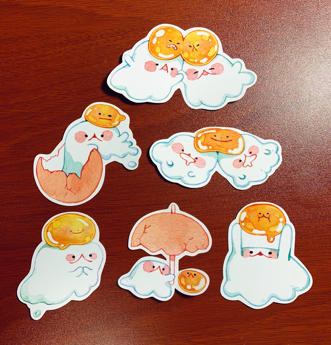 「Eggy ghost stickers 」|maru @ kawaiikon 832のイラスト