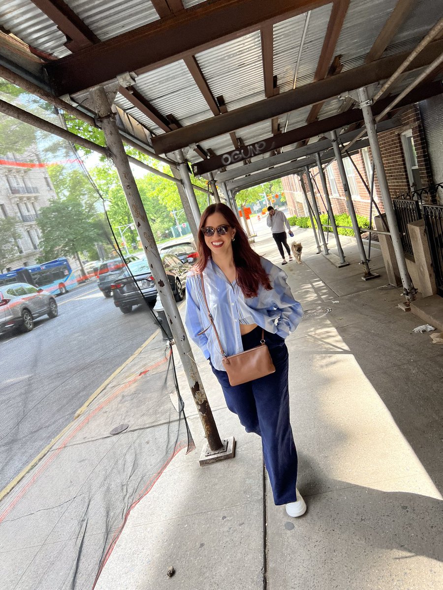 foundfacade's tweet image. Silly in the streets