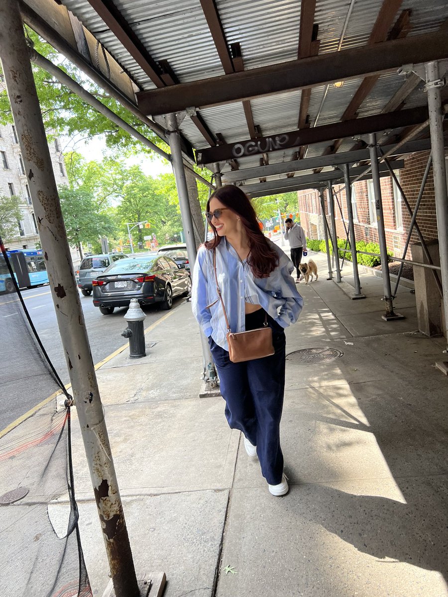 foundfacade's tweet image. Silly in the streets