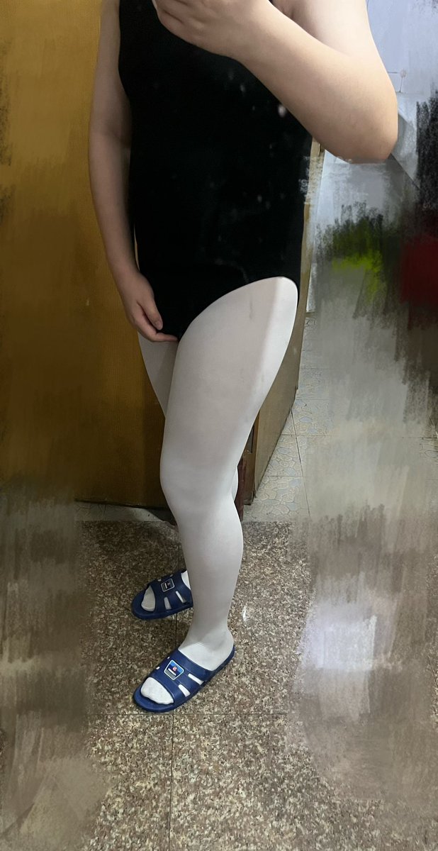 这个拖鞋有点出戏