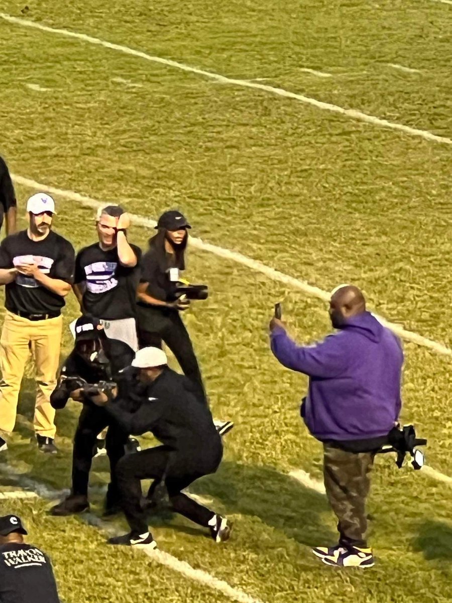 sportsguymarv's tweet photo. Busy but fun Friday night covering a historic moment for Travon Walker and his family in Thomaston. #44Retired #UpsonLee https://t.co/bkv9sEE6QV