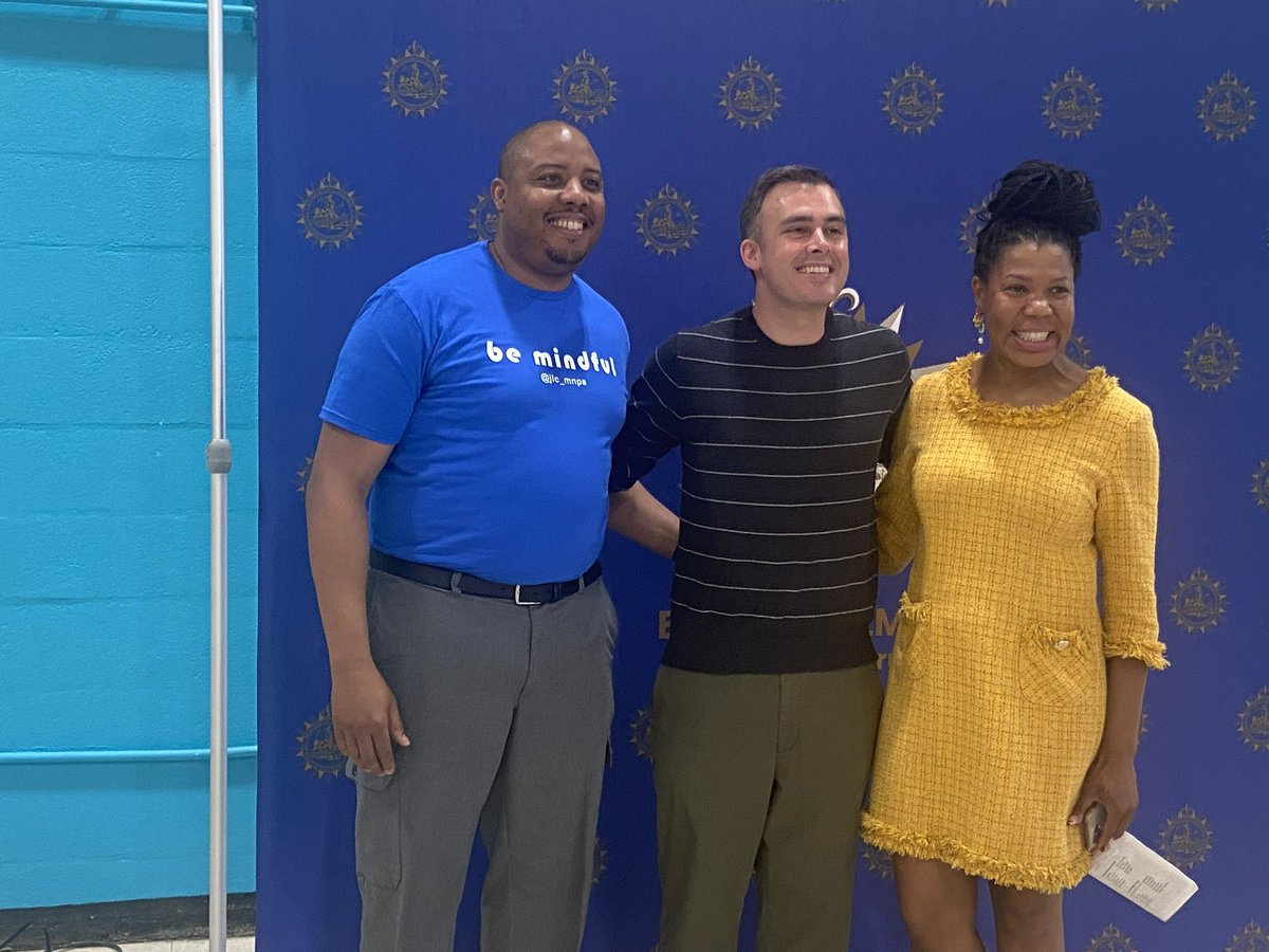JLC_MNPS's tweet photo. We want to shout out @ericasgilmore @nashvilletrustee @redyer @Sledgefor17 With the support of Junior Achievement and the Trustees Office, every middle school student was awarded funds to start a bank account for being a Junior Achievement financial literacy graduate. https://t.co/vt2aauU1Vd