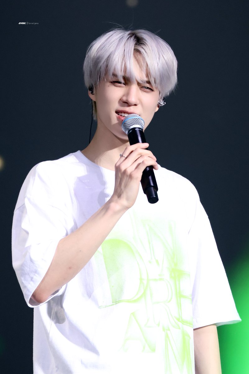 jnrc0423's tweet photo. 230520 TDS2 in KUALA LUMPUR
✨
#JENO #제노 #NCTDREAM #엔시티드림 https://t.co/gI6n7jXkTP