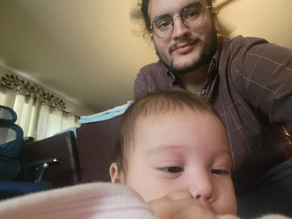 JackFsux's tweet photo. My niece is perfect, glad I got to meet her https://t.co/9Qc6IiH1ON