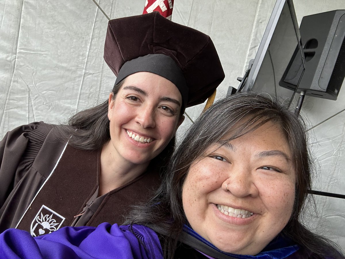 Hooded Dr @Paula_CamachoS today! Congratulations to all of <a href="/LehighU/">Lehigh University</a> our doctoral and master’s graduates! <a href="/LehighBioE/">Lehigh Bioengineering</a> <a href="/lehighengineers/">Lehigh Engineers</a> <a href="/lehighmse/">Lehigh MSE</a> 🎉🥳🍾😊😎 <a href="/LatinXinBME/">LatinXinBME</a> So proud!!