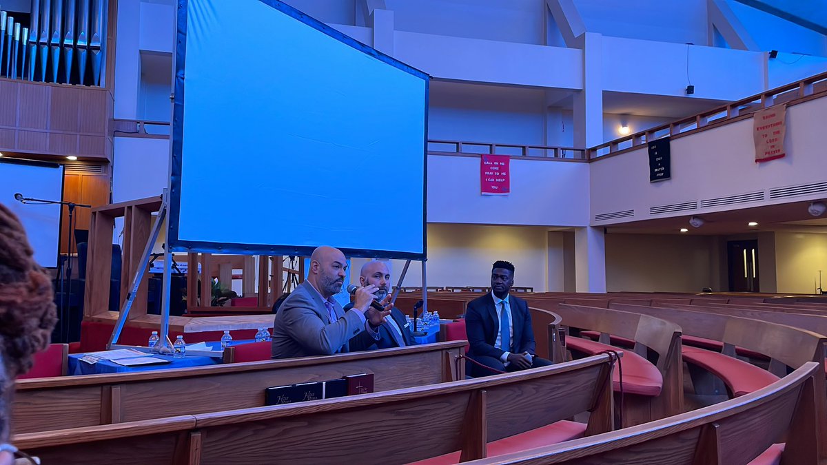 SVanterpoolMD's tweet photo. Happening Now - #ColorOfPain symposium - panel discussion with @RanyAbdallahMD @VwaireO and Dr Josephson - discussing treatments for musculoskeletal pain @DOC_NANS @NANS_ION https://t.co/7BtXeWEThW