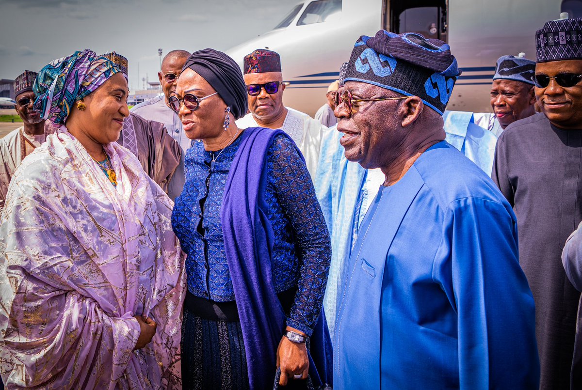 officialSKSM's tweet photo. The Vice President-Elect, Sen. @KashimSM received the President-Elect, @officialABAT who just got back to Nigeria at the Presidential Wing, Nnamdi Azikiwe International Airport, Abuja. https://t.co/g7nOkgrSjt