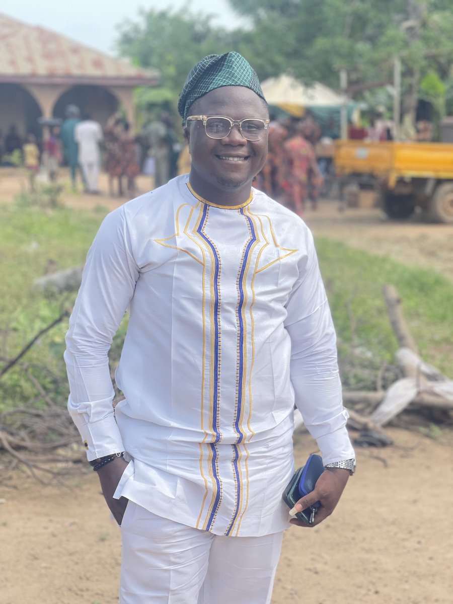 com_mcbolous's tweet photo. Wedding guest at Ita-Ogbolu, Akure North
#wedding #owanbe #weddingphotography #akure #yourba https://t.co/w1xnyLe8YN