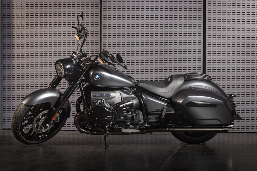 BMW R 18 Roctane: el big bóxer se viste de bagger a la antigua para devorar kilómetros como en un sofá dlvr.it/SpLZX5