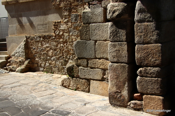 TravelGumbo's tweet photo. #TravelGumbo #PictureOfTheDay by #DrFumblefinger     #ttot 

Old #RomanGate #Evora #Portugal 

TravelGumbo
By Travelers, for Travelers

https://t.co/z1etYAz7Dp https://t.co/9EgwkQYh50