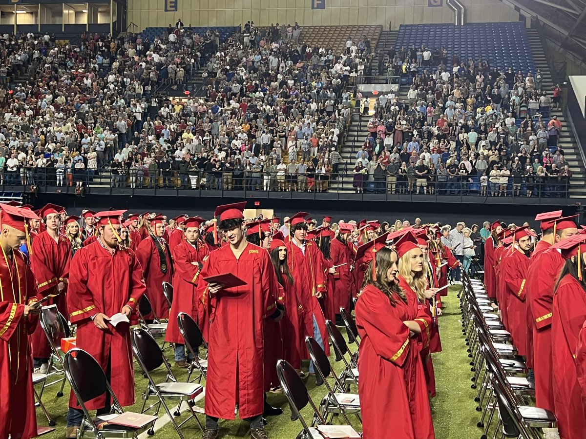 CounselorRC's tweet photo. So very proud of the Class of 2023, you have had so very many accomplishments already. So many great kids in this class. Go spread kindness and give grace, the world is definitely in need of some more of that. ♥️🎓💛 Godspeed! https://t.co/KUtMFpEQ5R