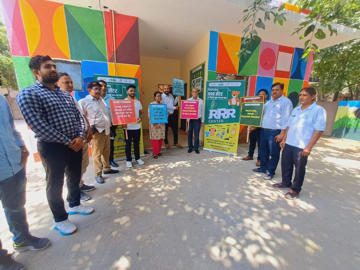 guidedfortune's tweet photo. ACEO Prabhas Kumar sir inaugurated RRR Centres at Sector 18 &amp; 122.HCL Foundation and Guided Fortune Samiti upcycle and refurbish collected materials. These materials are then used to create new products or services, which helps to reduce waste and create jobs.
#Sustainability https://t.co/8Nc5AQLYoY