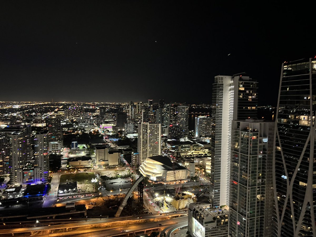 CryptoLifer33's tweet photo. Last night was pretty lit #slsmiami #poolpartys #Bitcoinmiami2023 #MiamiBeach @BoredMafiaEnt @SixP_ https://t.co/ncpTjNZ8fg