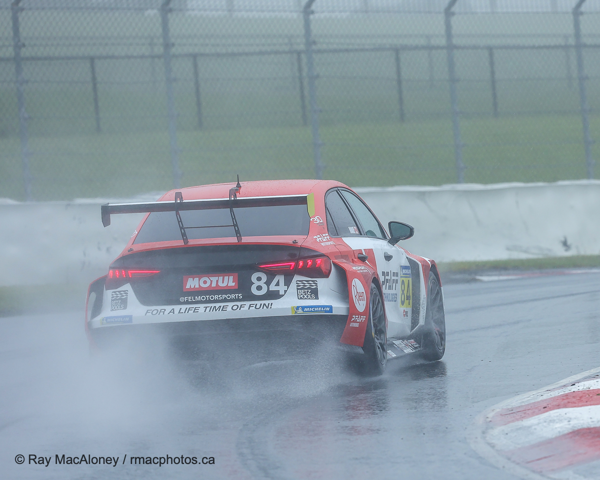 CDNAutoRacers's tweet photo. A wet and foggy start to the day here at @CTMPOfficial . @felmotorsports @RadicalCanada #ctmplife #victoriadayspeedfest @RaceCanada_ca https://t.co/3XAL3fPWPN