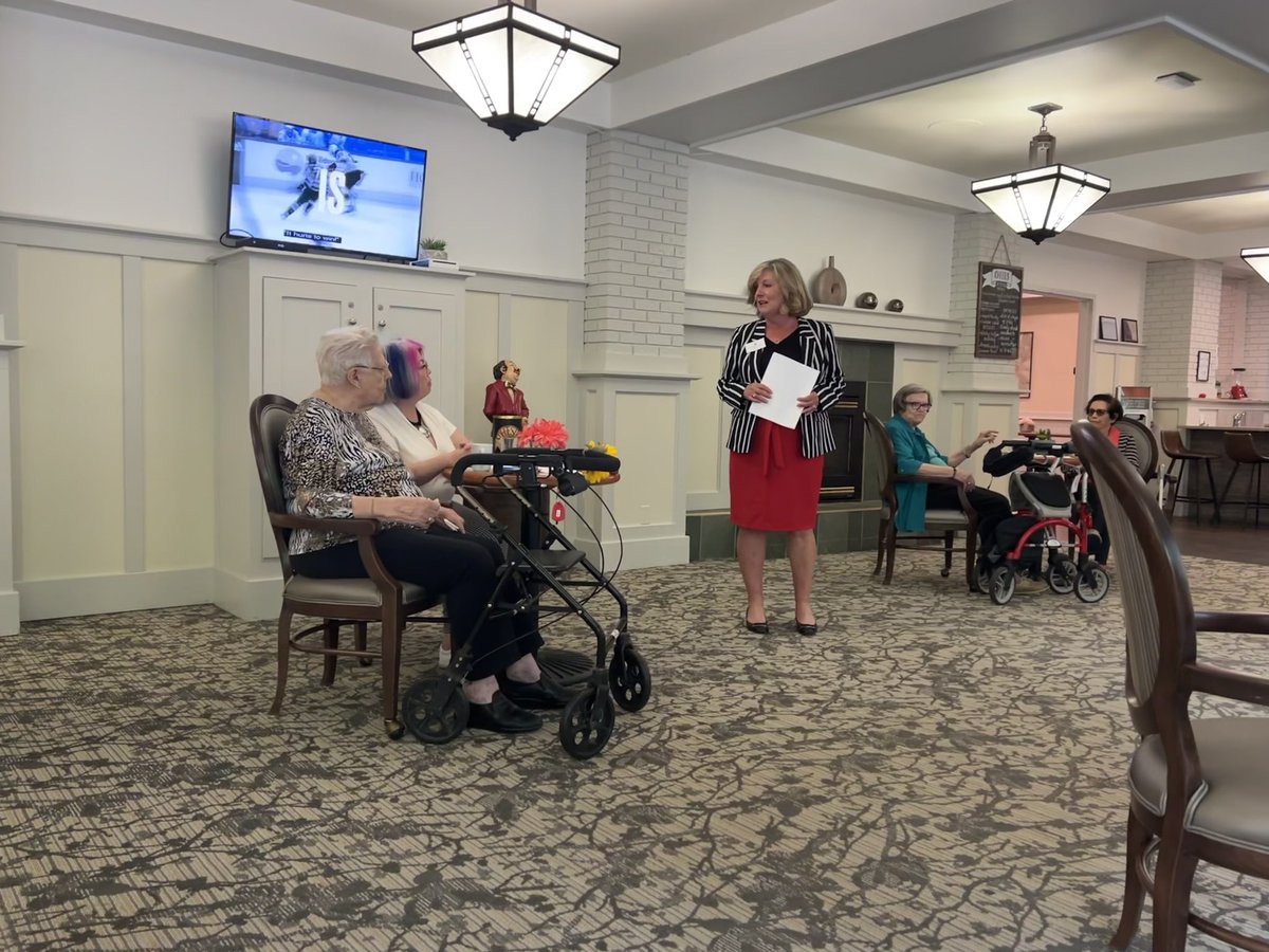 Whitney Issik tweet media