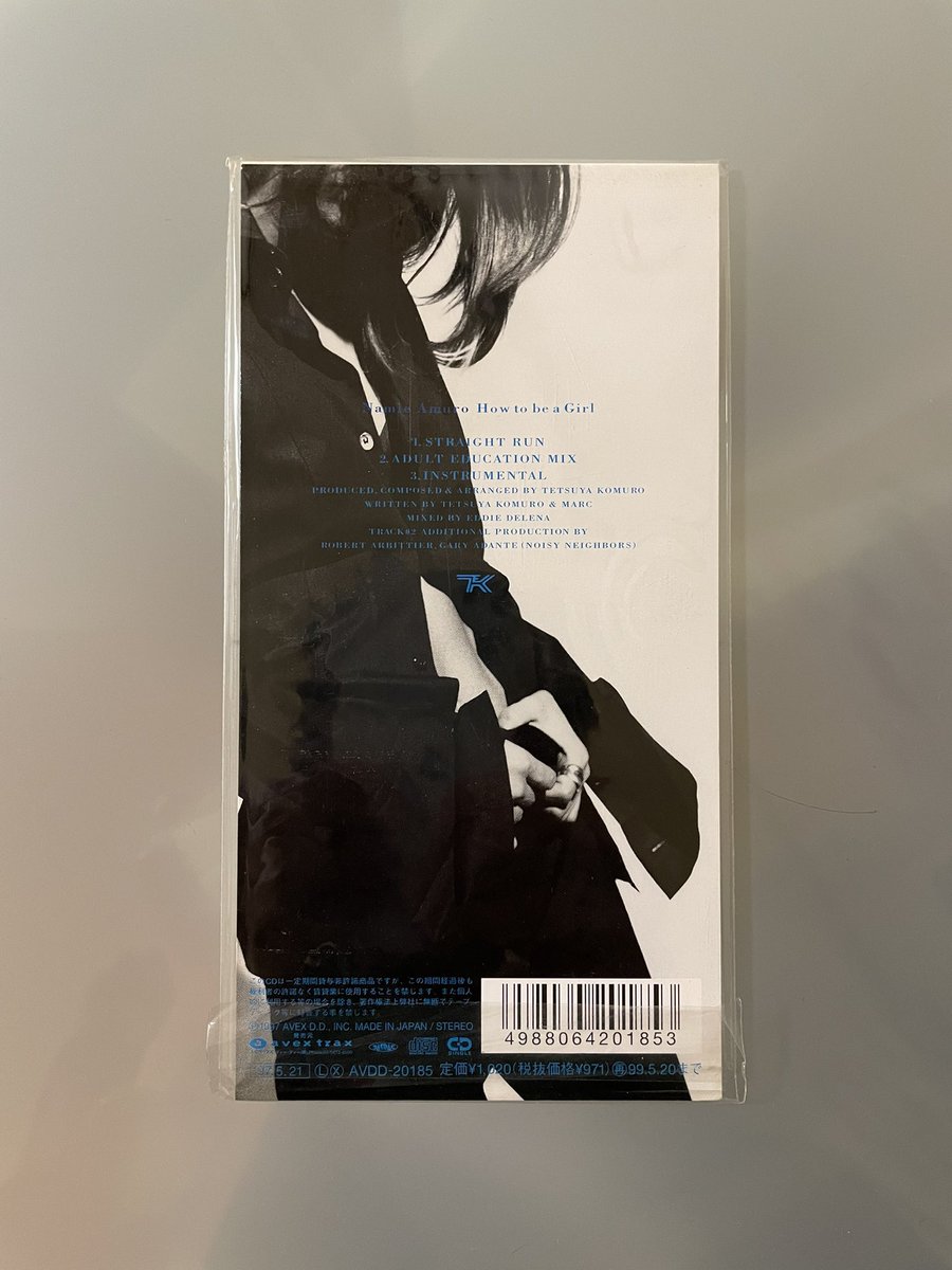 hanimage58's tweet image. 今日5月21日は安室奈美恵ちゃんの「How to be a Girl」が発売されて26周年です。小室哲哉さんプロデュースで、新たなサウンドを取り入れた斬新な楽曲です。前年に続き「シーブリーズ '97」のCMソングです。地下鉄を舞台にしたファッションショー風のPVも話題となりました。
#安室奈美恵
#HowtobeaGirl