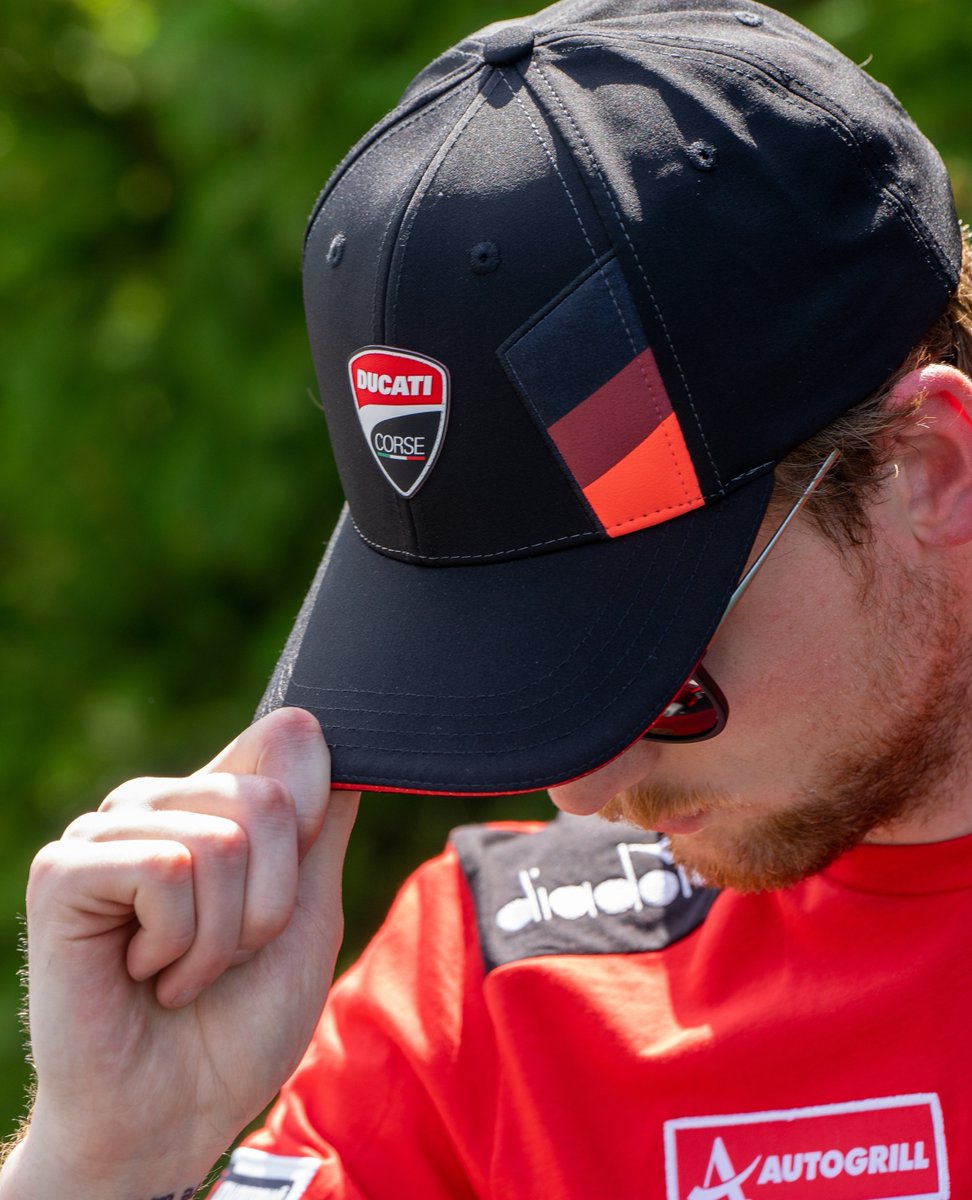 RahalDucati's tweet image. Dress to impress with Ducati shirts and hats. Everyday style, extraordinary feel. #RahalDucatiIndianapolis #DucatiStyle

📞(317) 350-2030⁠
📧Sales@Rahalducati.com⁠