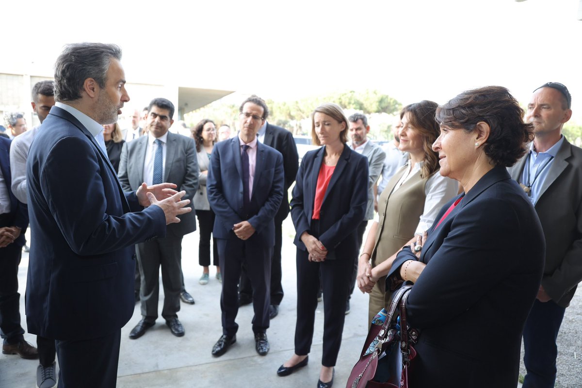 michelmoawad's tweet photo. لا يوفر هذا المشروع فرص عمل فحسب، بل إنه يعزز أيضًا النمو الاقتصادي المحلي ويحسن سبل عيش النجارين #تيبقى_اللبناني_بارضه ٣/٣ https://t.co/yNztslNQ4t